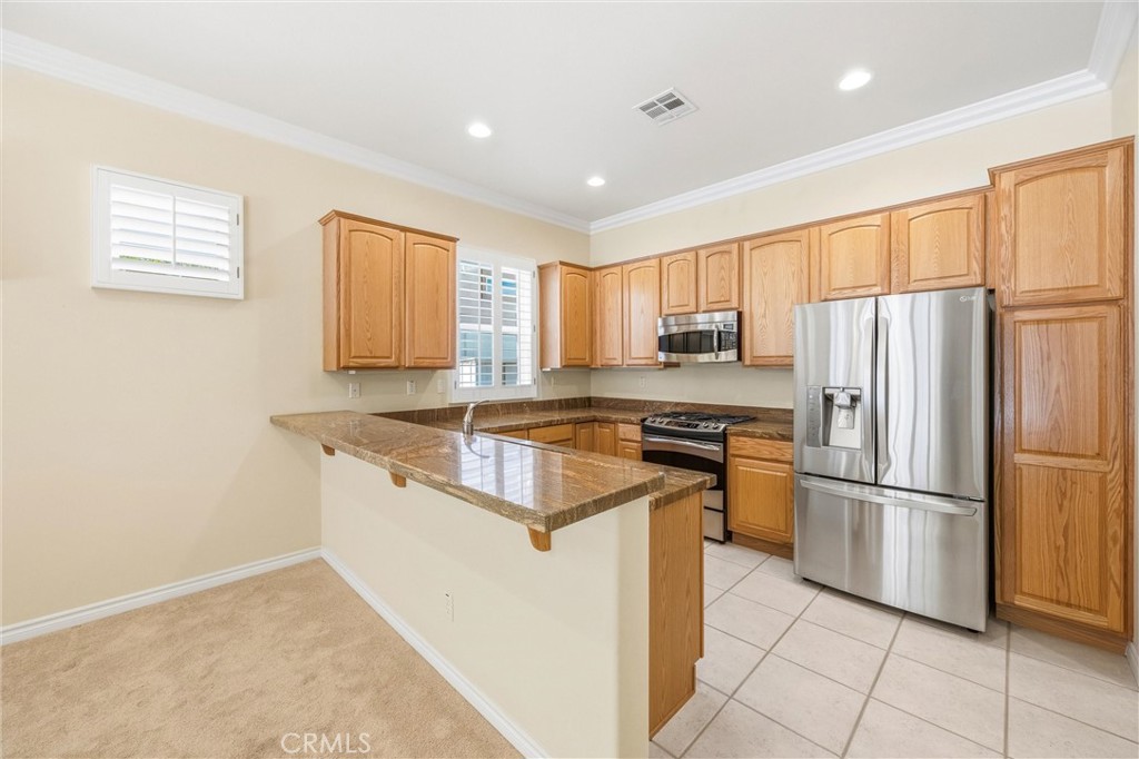 5307 Breckenridge Avenue Banning, CA 92220 - Photo 16 of 45 Granite Counters