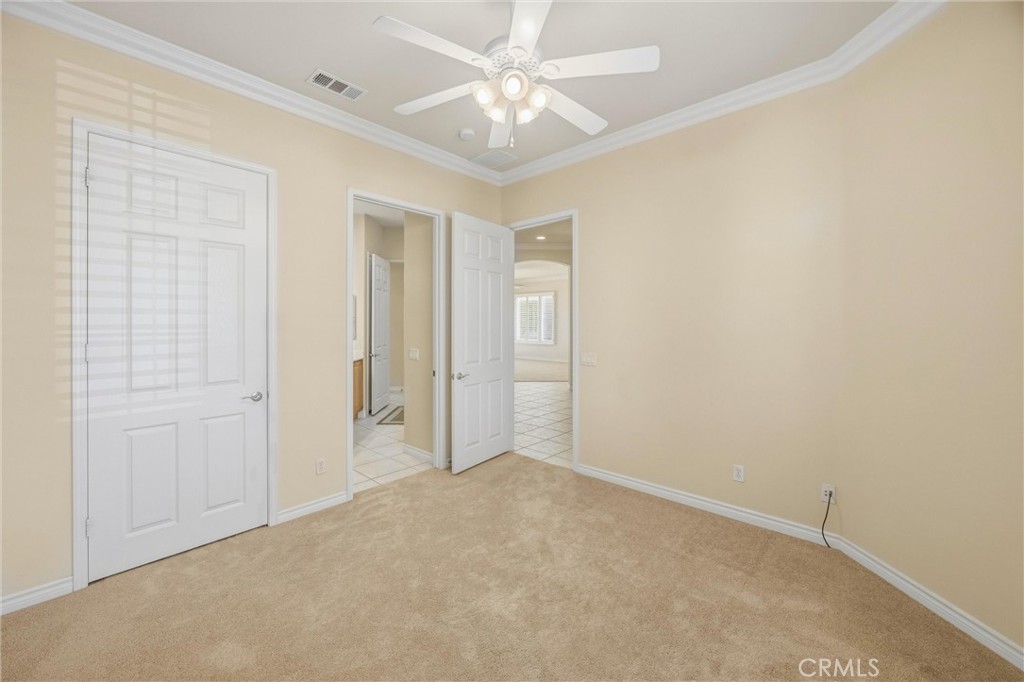 5307 Breckenridge Avenue Banning, CA 92220 - Photo 23 of 45 Guest Room with Jack-n-Jill Bath to Hallway