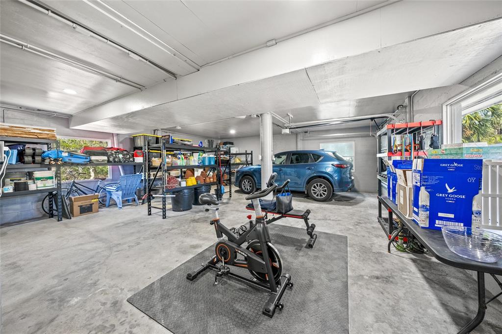 691 Gulf Bay Road Longboat Key, FL 34228 - Photo 20 of 34