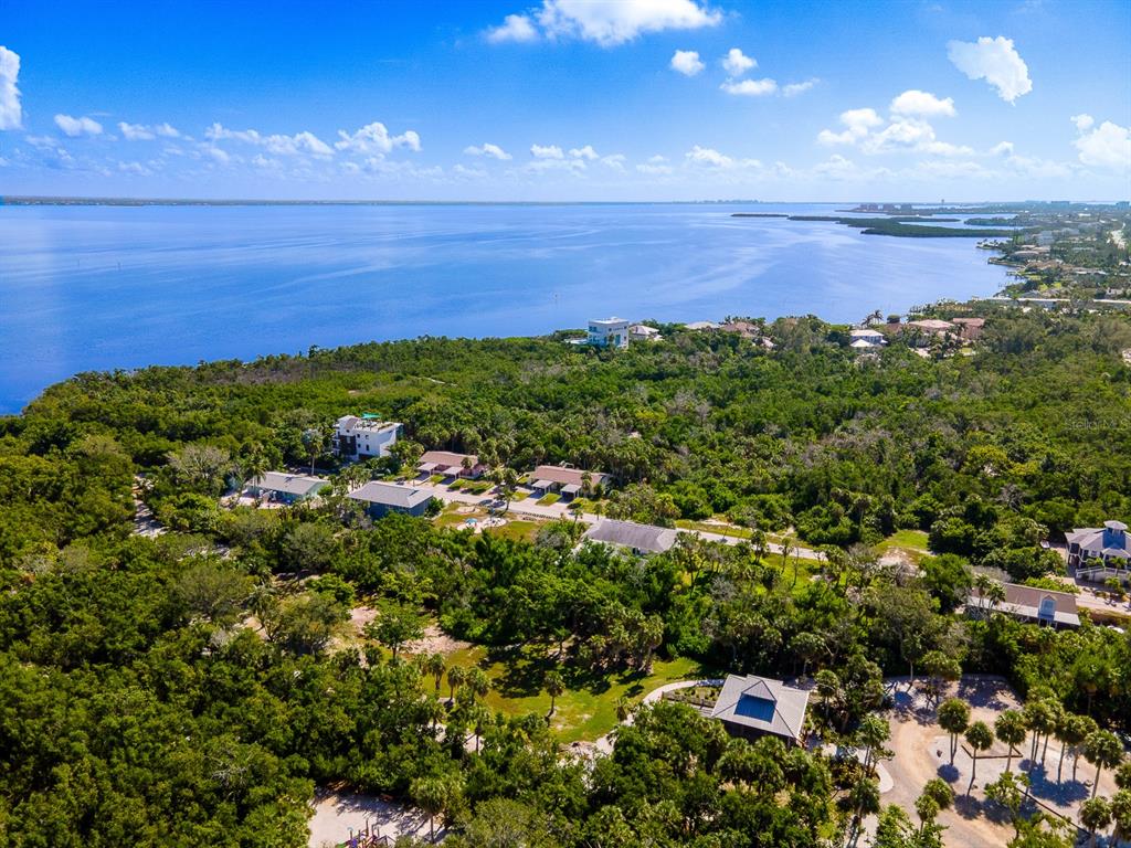 691 Gulf Bay Road Longboat Key, FL 34228 - Photo 2 of 34