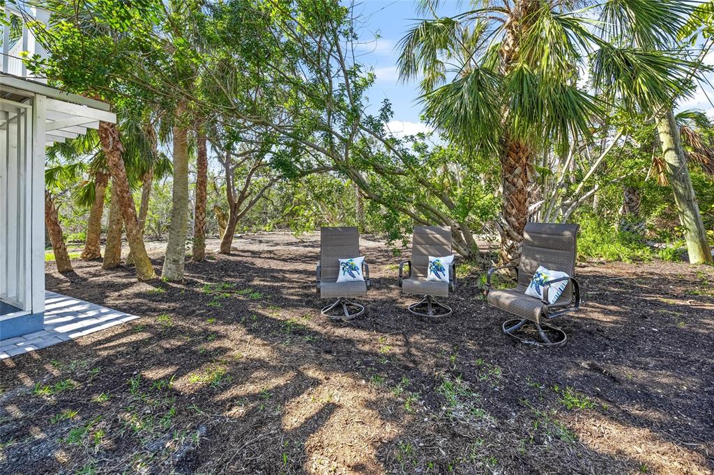 691 Gulf Bay Road Longboat Key, FL 34228 - Photo 23 of 34