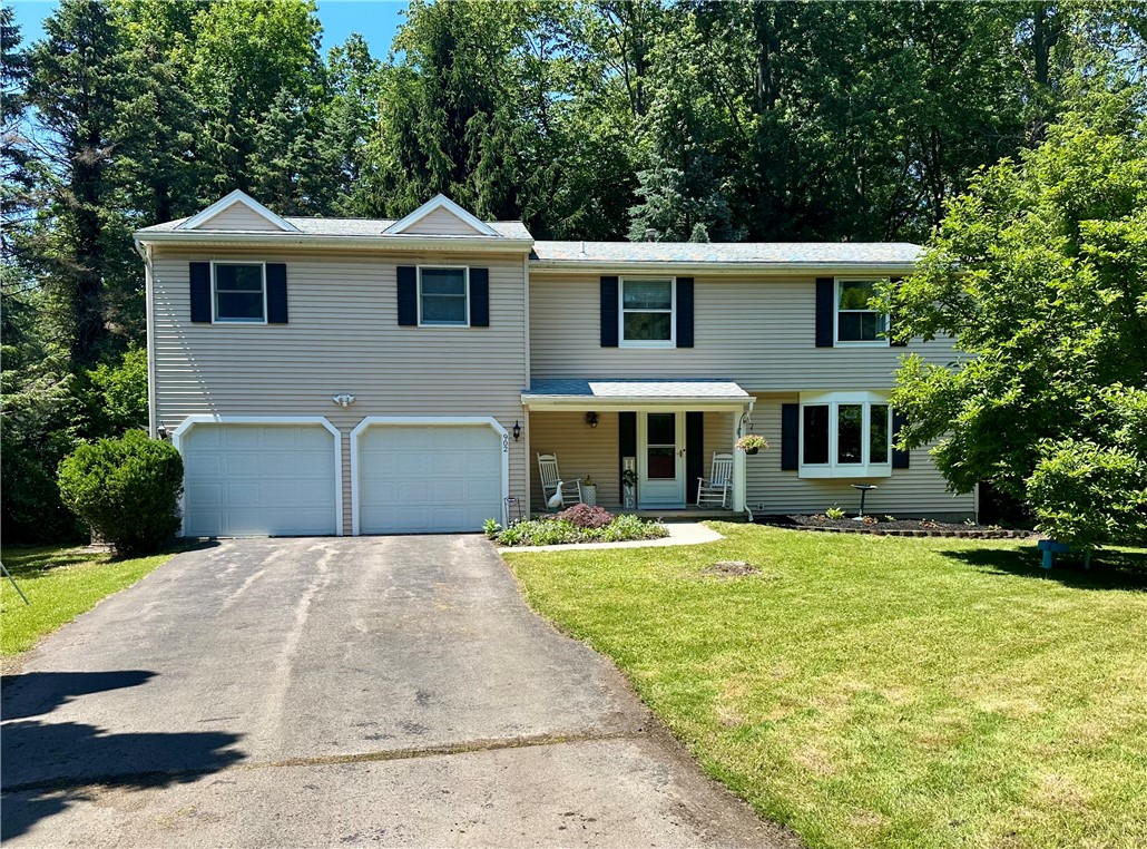 902 Copper Kettle Road Webster, NY 14580 - Photo 2 of 29