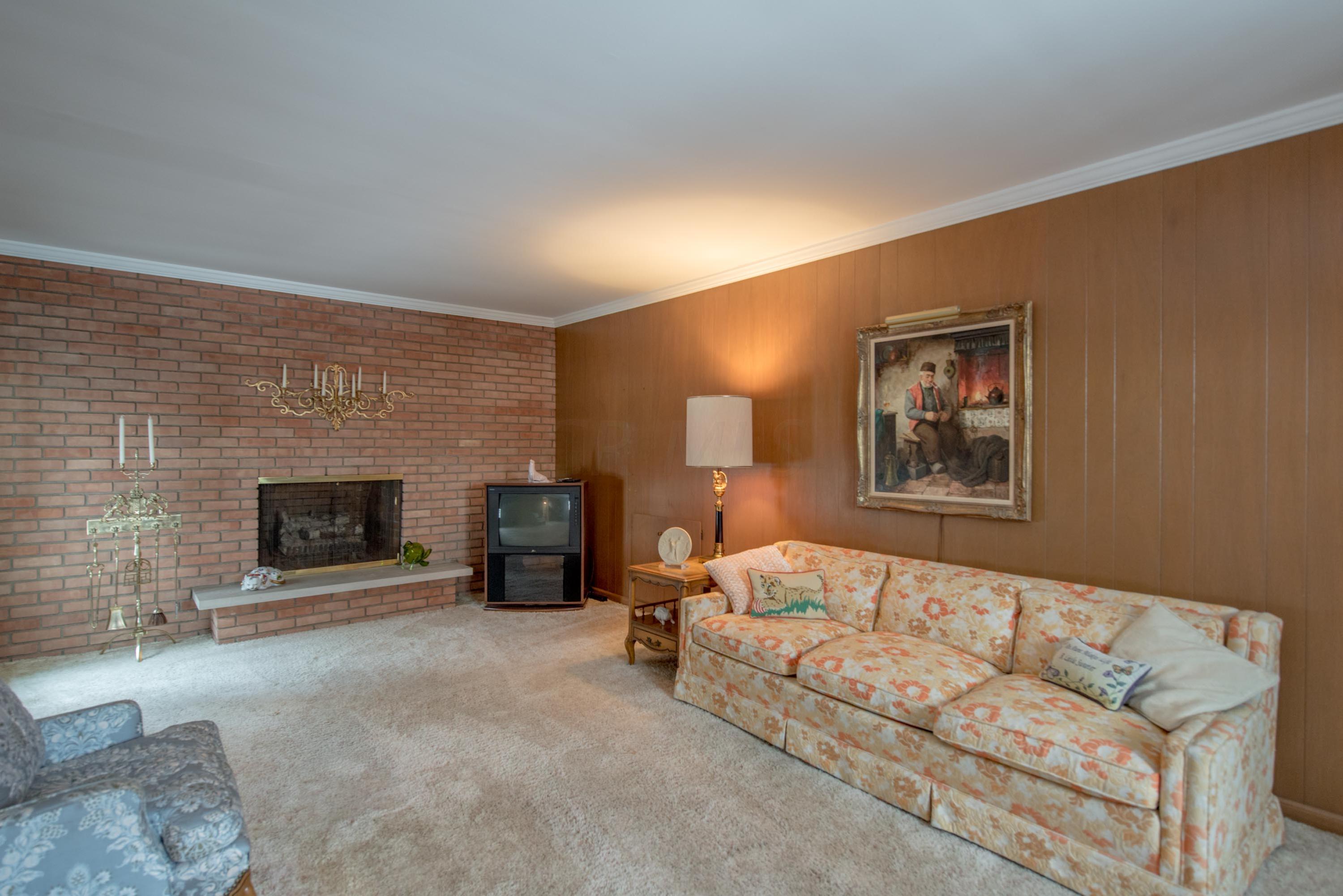 2985 Halstead Road Columbus, OH 43221 - Photo 9 of 19