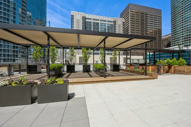 $3,800 | 512 North McClurg Court, Unit 504, Chicago, IL 60611