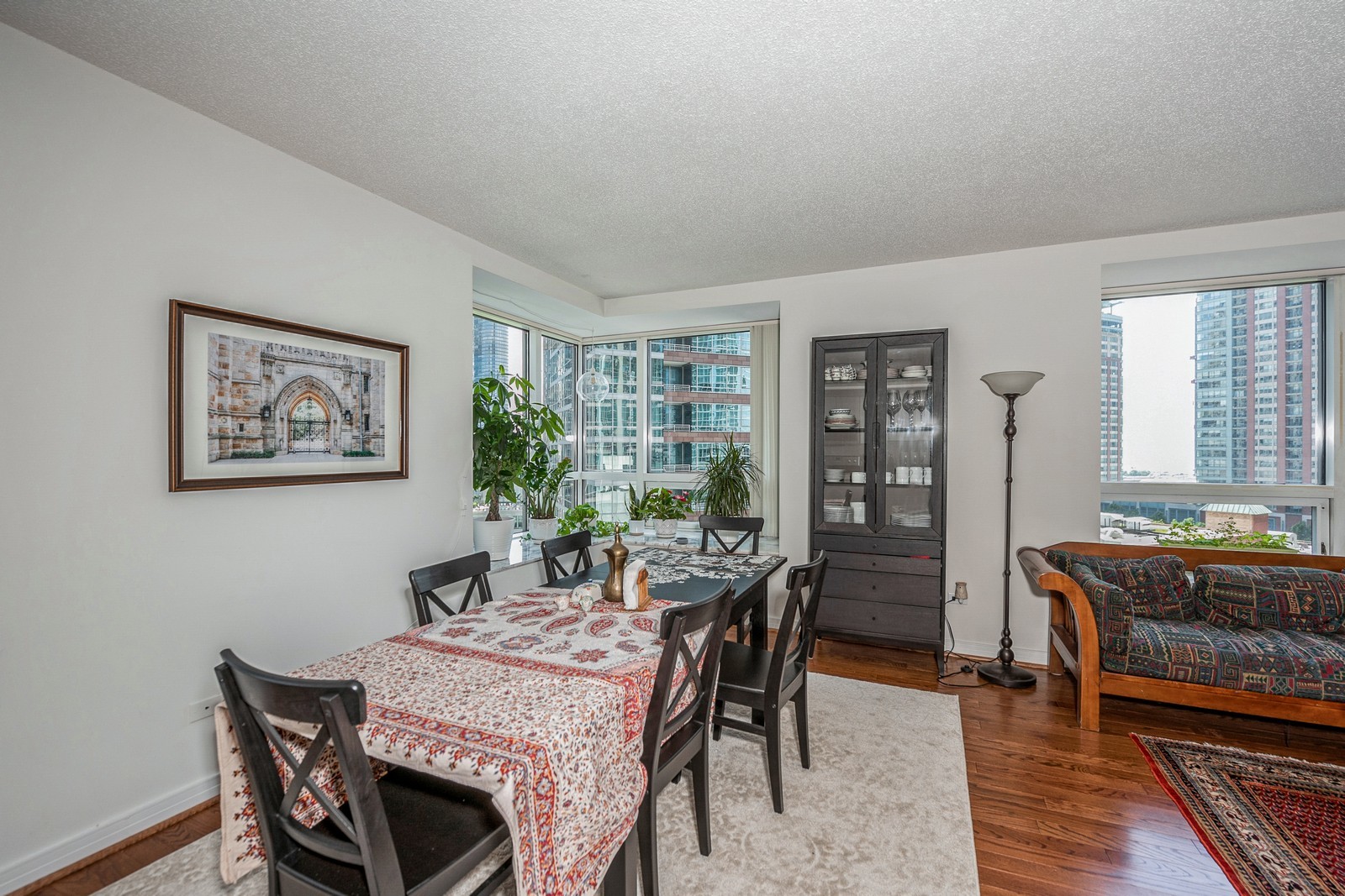 512 North McClurg Court, Unit 504 Chicago, IL 60611 - Photo 6 of 12