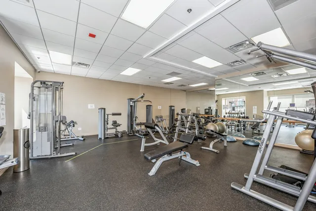 $3,800 | 512 North McClurg Court, Unit 504, Chicago, IL 60611