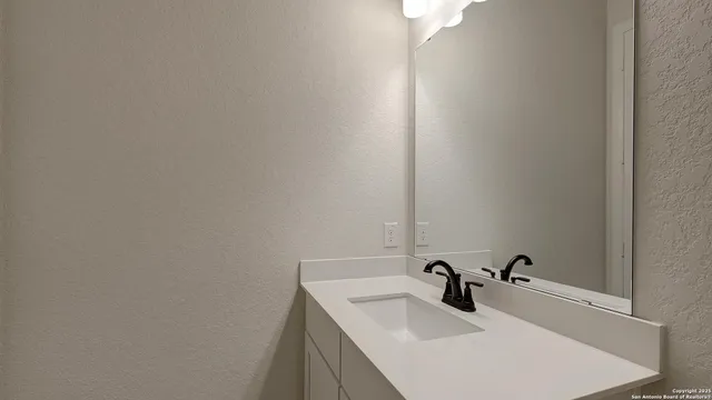 $499,900 | 3002 Vistablue Lane, San Antonio, TX 78245