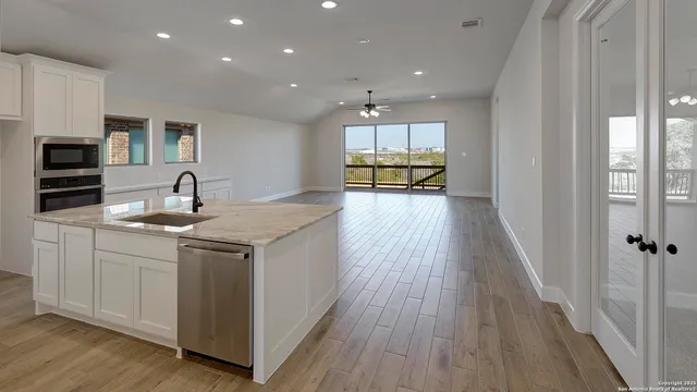 $499,900 | 3002 Vistablue Lane, San Antonio, TX 78245