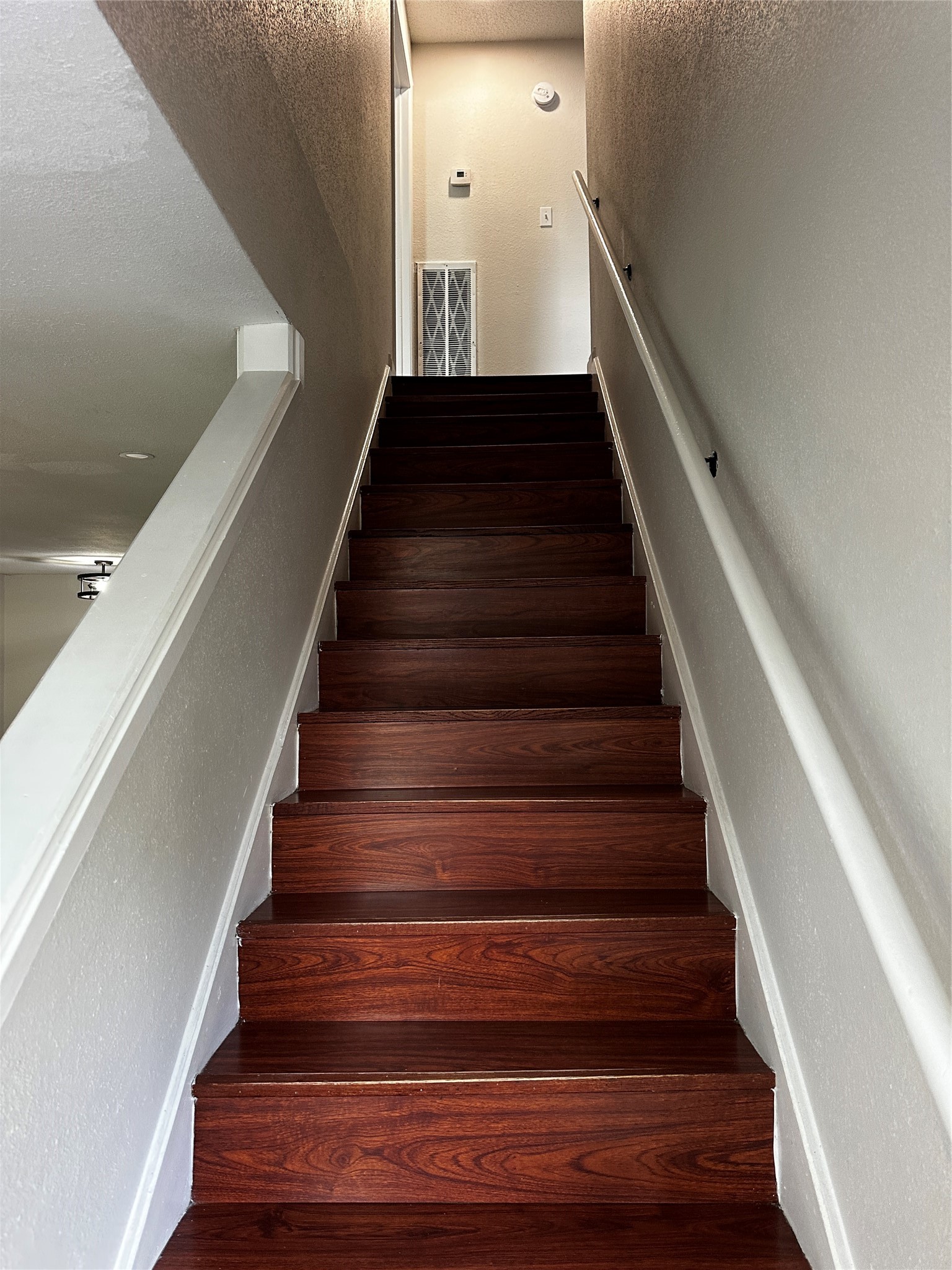 9534 Pagewood Lane Houston, TX 77063 - Photo 9 of 18
