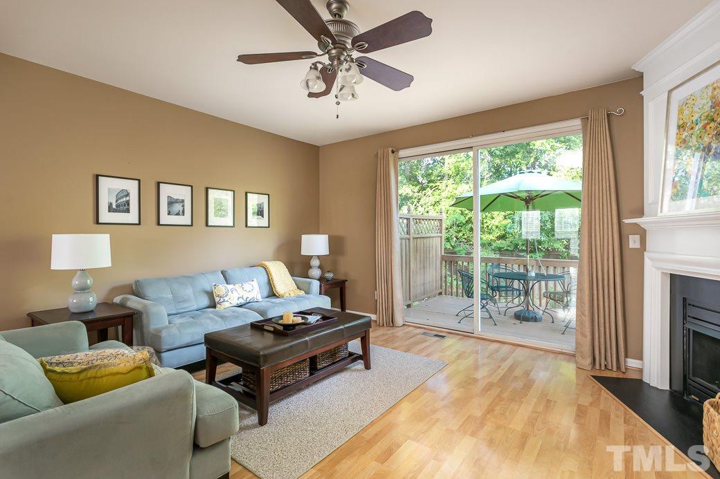 1642 Brook Fern Way Raleigh, NC 27609 - Photo 4 of 28