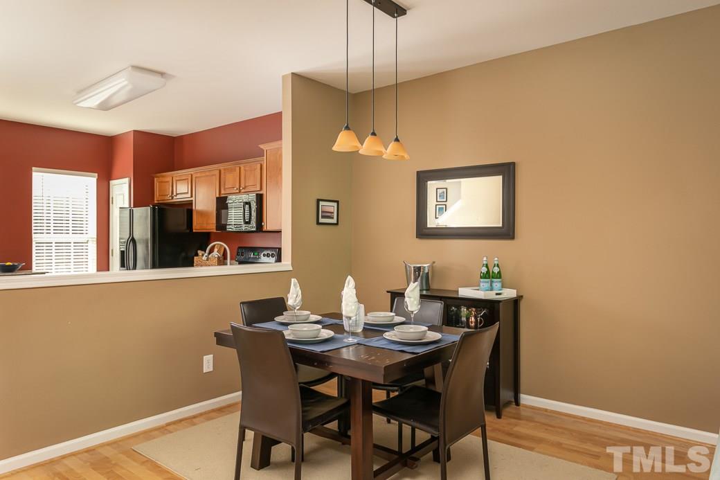 1642 Brook Fern Way Raleigh, NC 27609 - Photo 8 of 28