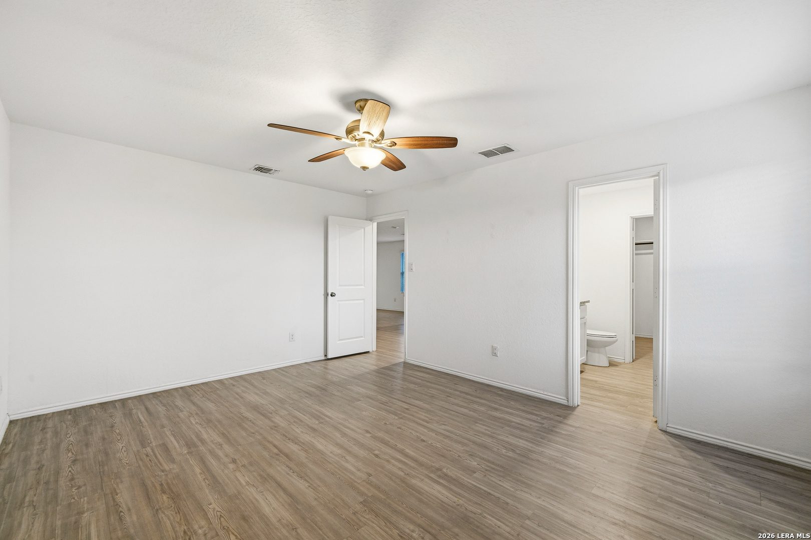6522 Runaway Row Converse, TX 78109 - Photo 13 of 23