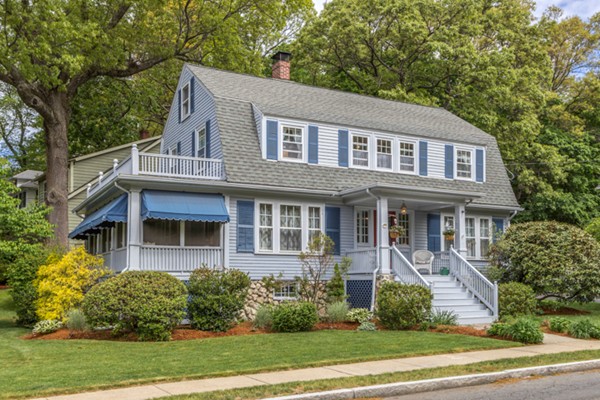 123 Warwick Road Melrose, MA 02176 - Photo 2 of 23 Gallery Image 2