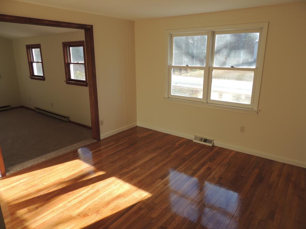 7 Pine Road Hudson, NH 03051 - Photo 14 of 30