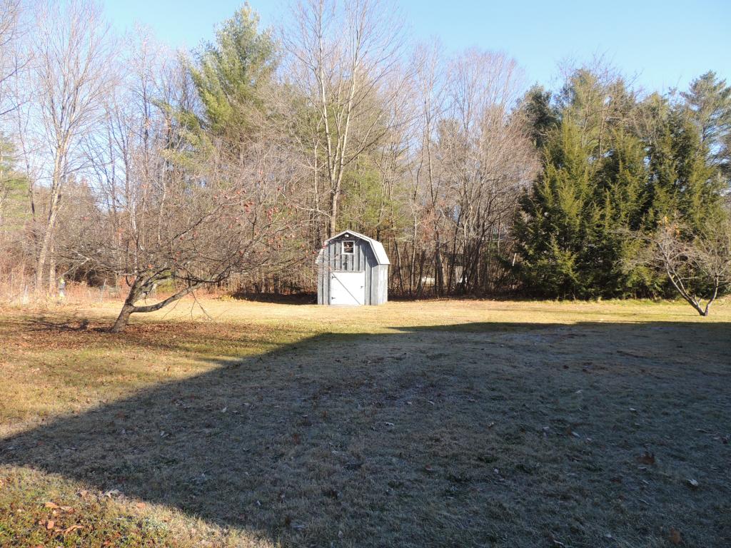 7 Pine Road Hudson, NH 03051 - Photo 5 of 30