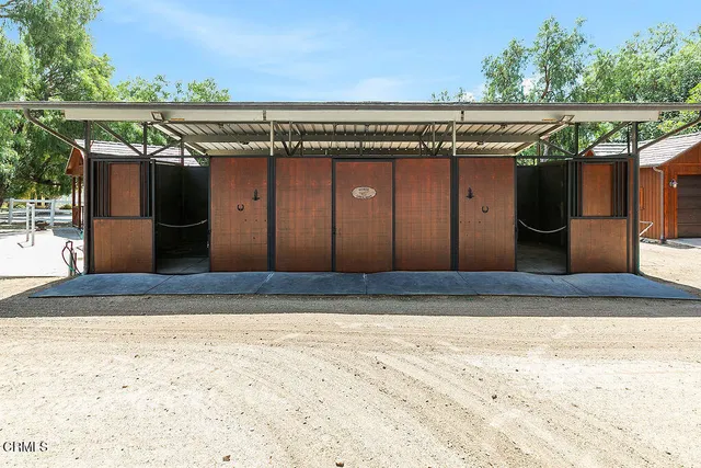 $2,299,000 | 2735 Los Pinos Circle, Camarillo, CA 93012