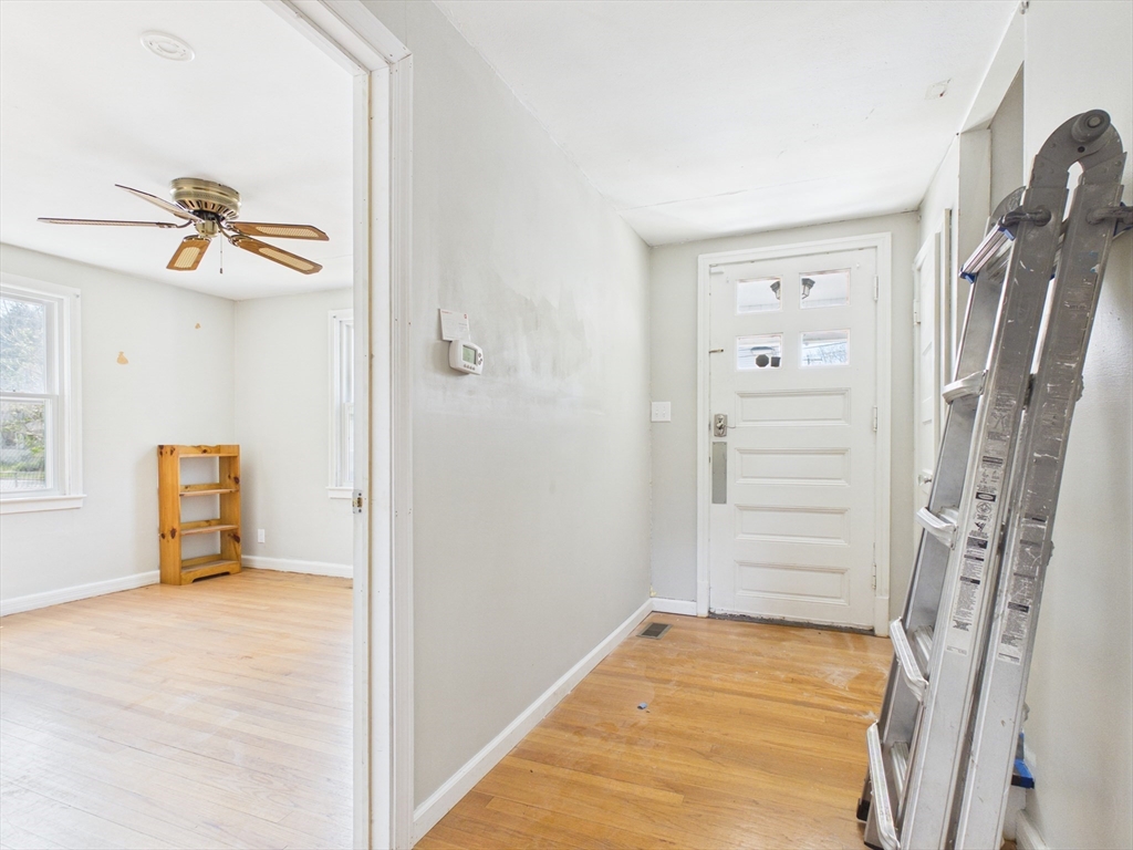 5 Barber Street Springfield, MA 01109 - Photo 32 of 41
