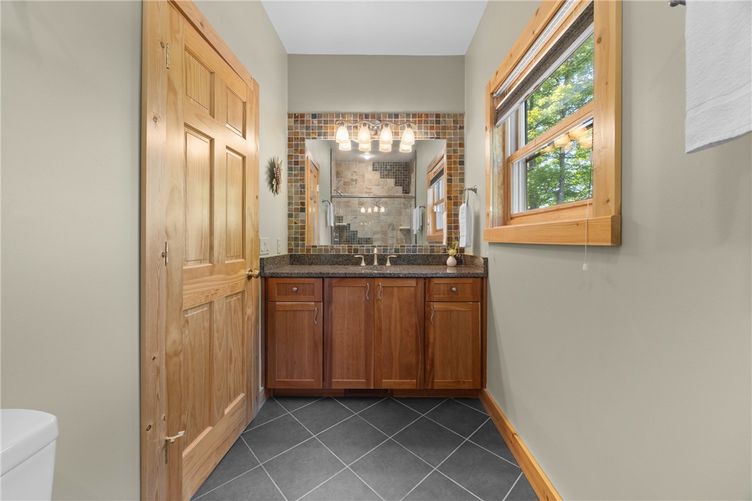 1265 South Lake Road Middlesex, NY 14507 - Photo 33 of 50 Main Level Primary En-Suite