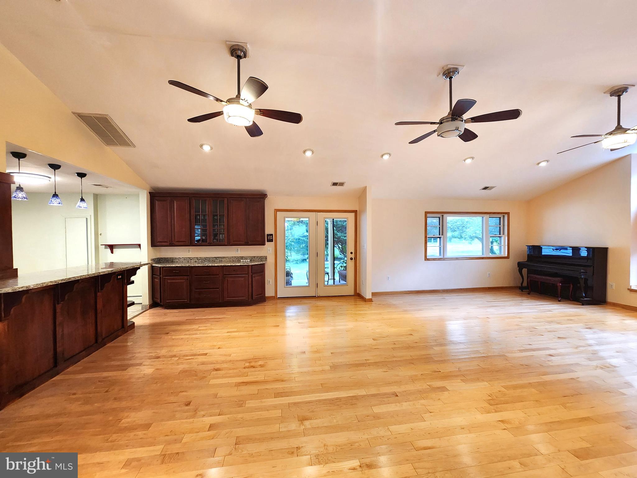 47 Old Bonifant Road Silver Spring, MD 20904 - Photo 4 of 36