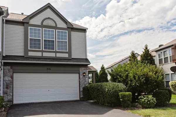$2,600 | 3101 Ollerton Avenue, Aurora, IL 60502