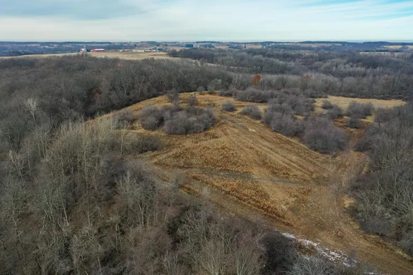 $1,299,900 | E5190 Sand Hill Road, Reedsburg, WI 53959