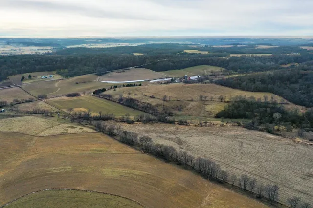 $1,799,000 | E5190 Sand Hill Road, Reedsburg, WI 53959