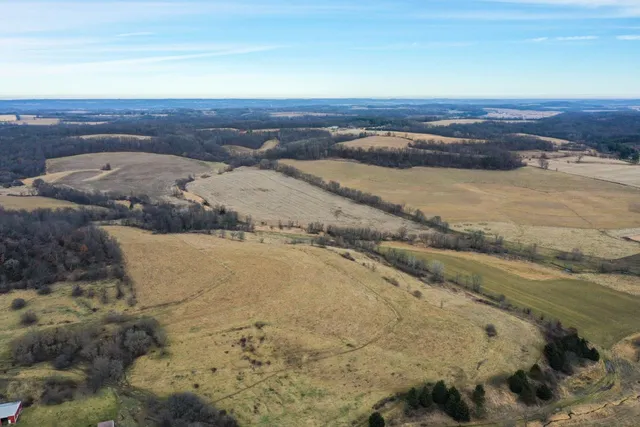 $1,799,000 | E5190 Sand Hill Road, Reedsburg, WI 53959