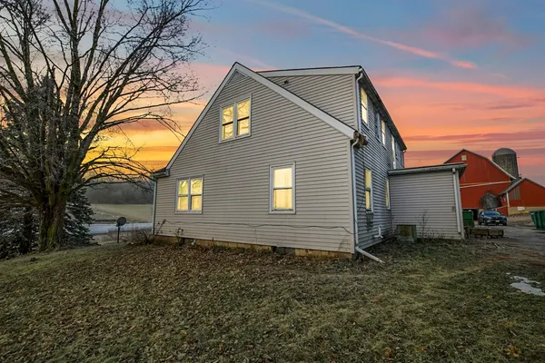 $1,299,900 | E5190 Sand Hill Road, Reedsburg, WI 53959