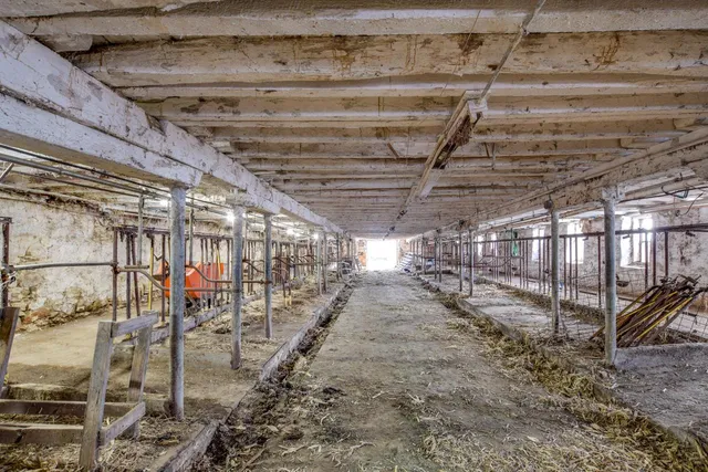 $1,299,900 | E5190 Sand Hill Road, Reedsburg, WI 53959