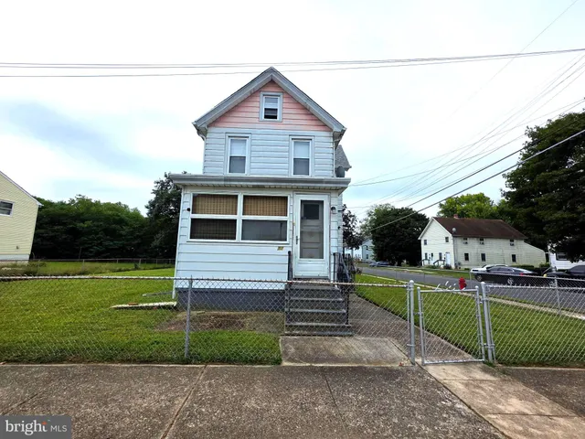 $200,000 | 72 Elm Street, Salem, NJ 08079