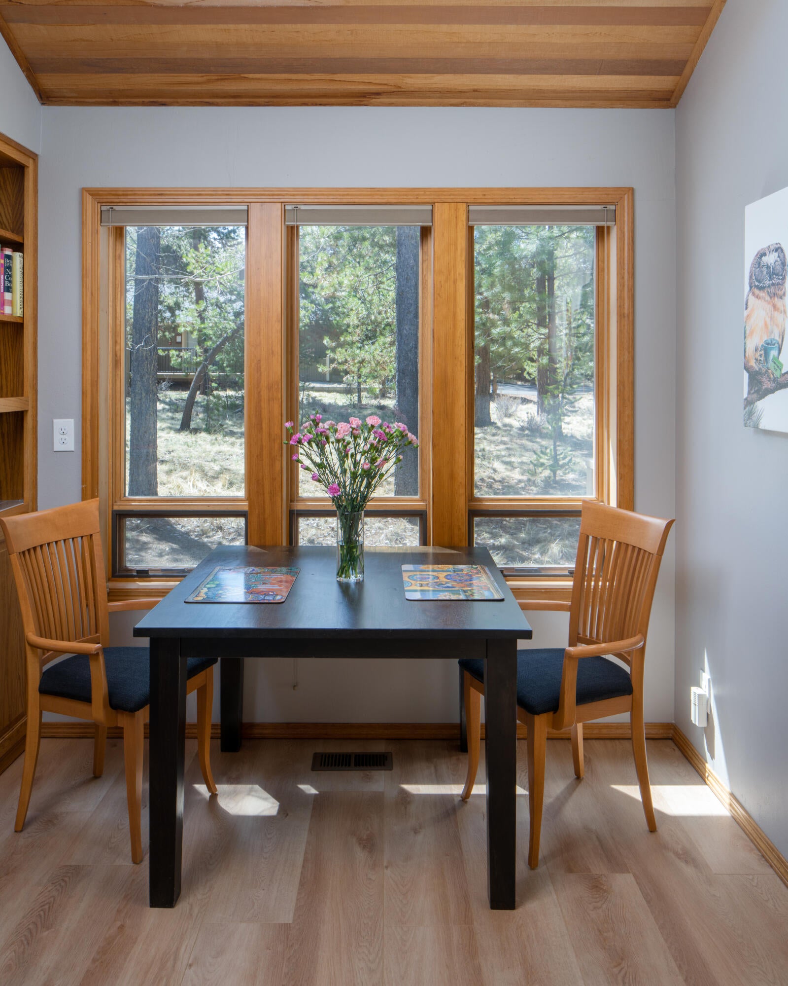 57720 Filbert Lane, Unit 1 Sunriver, OR 97707 - Photo 8 of 19 Breakfast Nook
