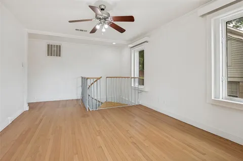 $420,000 | 702 North Hampton Road, Dallas, TX 75208