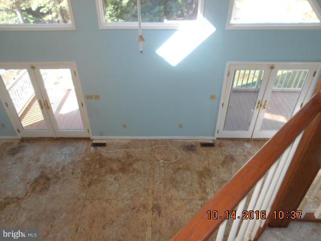 318 Greyhound Road Baltimore, MD 21221 - Photo 13 of 19 Interior (General)