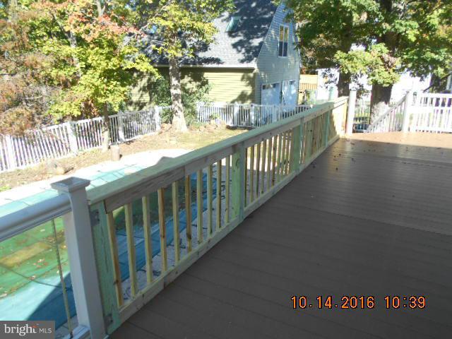 318 Greyhound Road Baltimore, MD 21221 - Photo 3 of 19 Exterior (Rear)