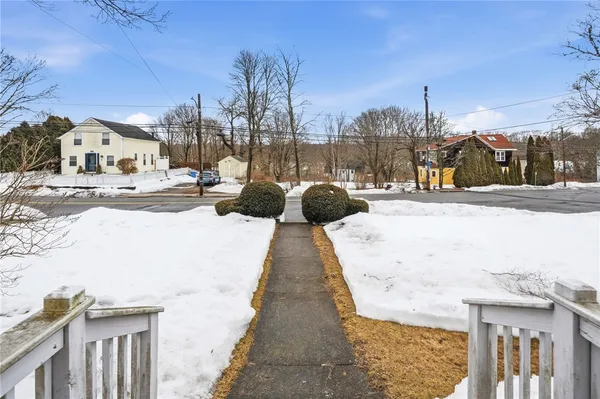 $475,000 | 131 Columbia Street, South Kingstown, RI 02879