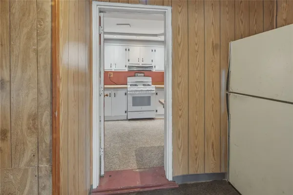 $475,000 | 131 Columbia Street, South Kingstown, RI 02879