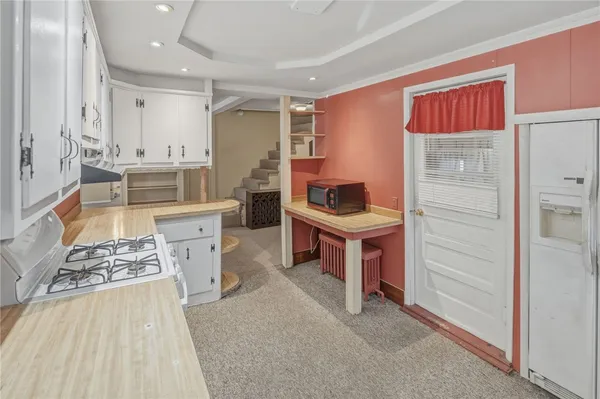 $475,000 | 131 Columbia Street, South Kingstown, RI 02879