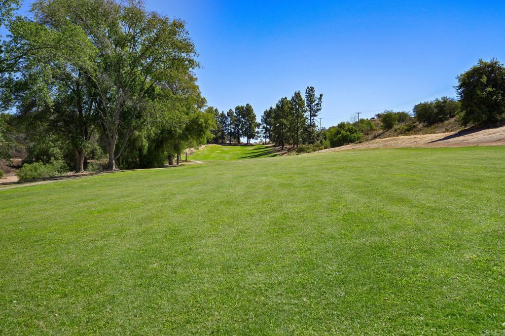 27725 Mountain Meadow Road, Unit 27 Escondido, CA 92026 - Photo 4 of 19