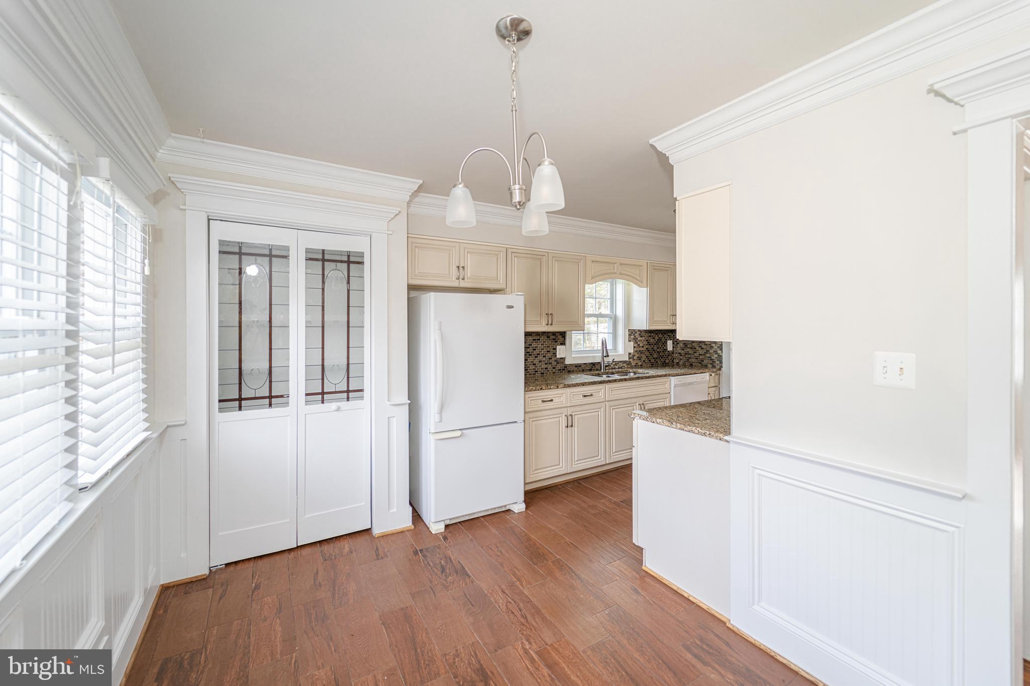 8893 Grant Avenue Manassas, VA 20110 - Photo 15 of 32 Breakfast room