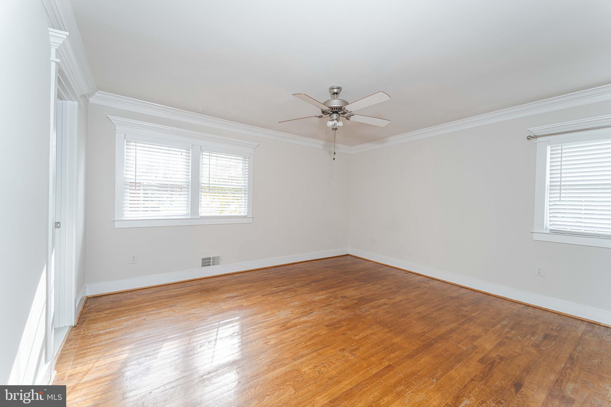 8893 Grant Avenue Manassas, VA 20110 - Photo 19 of 32 Primary bedroom