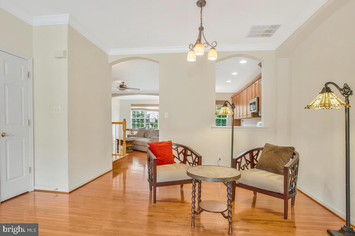 2305 Noblewood Road Edgewater, MD 21037 - Photo 19 of 43 Can be dining or sitting area.