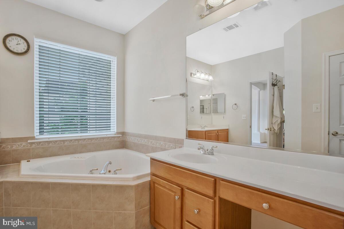 2305 Noblewood Road Edgewater, MD 21037 - Photo 30 of 43 Super bath
