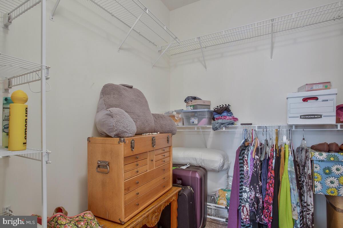 2305 Noblewood Road Edgewater, MD 21037 - Photo 33 of 43 Owner suite closet