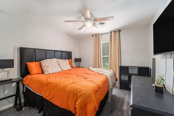 $230,000 | 12215 Hillcroft Street, Houston, TX 77035