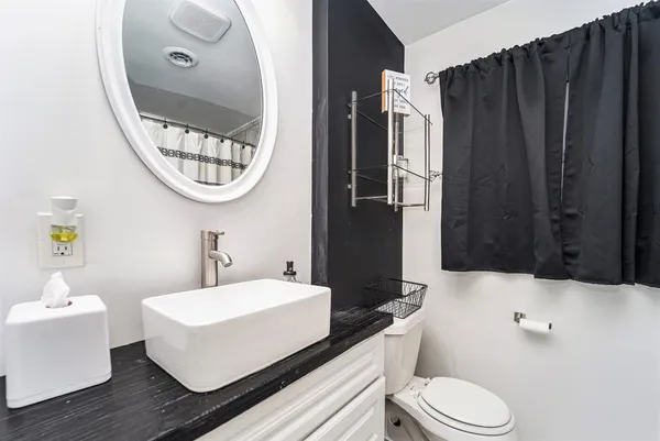 $230,000 | 12215 Hillcroft Street, Houston, TX 77035