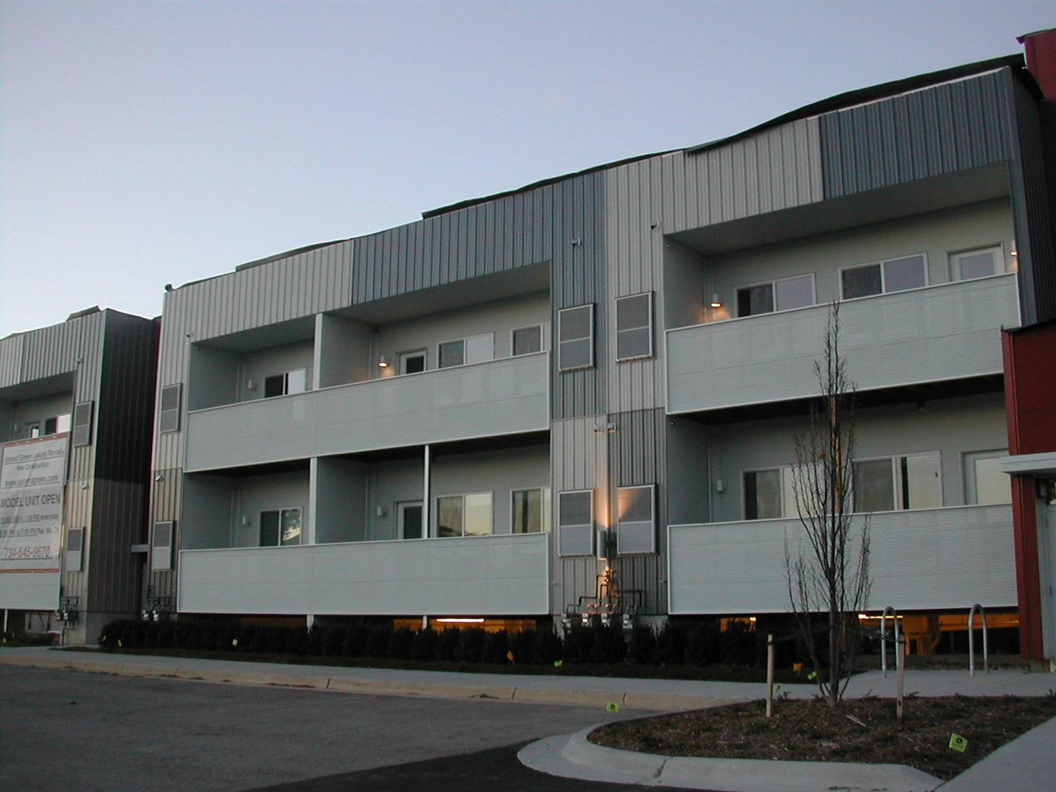 1777 Plymouth Road, Unit 2I Ann Arbor, MI 48105 - Photo 2 of 29 Photo 2