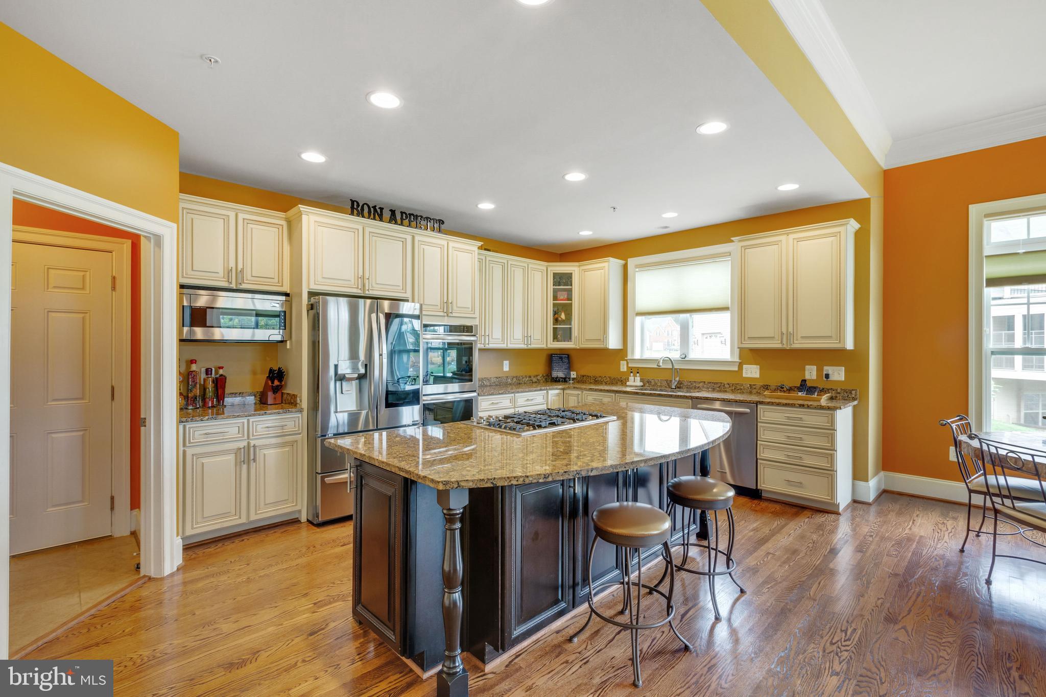 14402 Derby Ridge Road Bowie, MD 20721 - Photo 17 of 53 Gourmet Kitchen