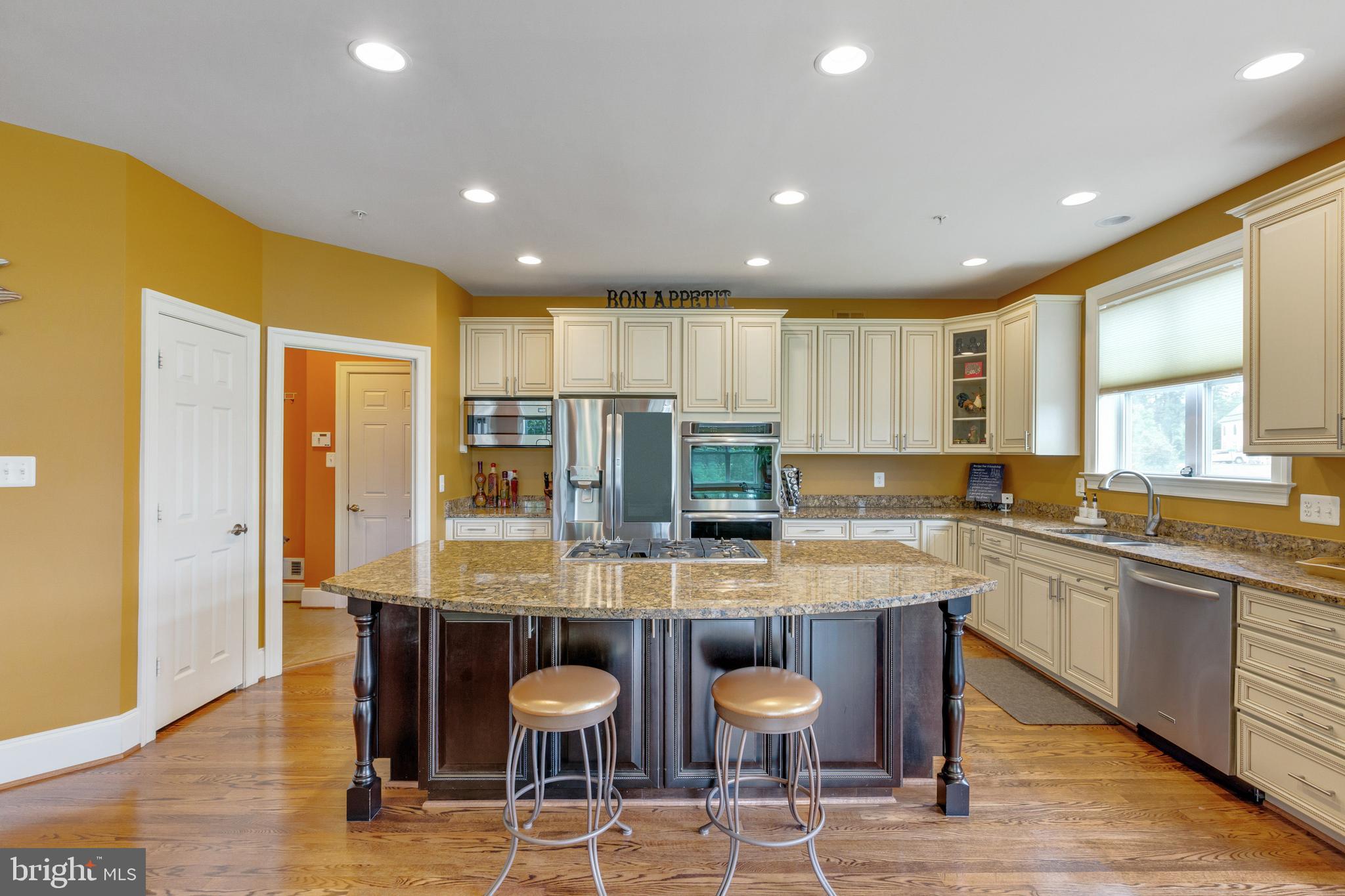 14402 Derby Ridge Road Bowie, MD 20721 - Photo 21 of 53 Gourmet Kitchen
