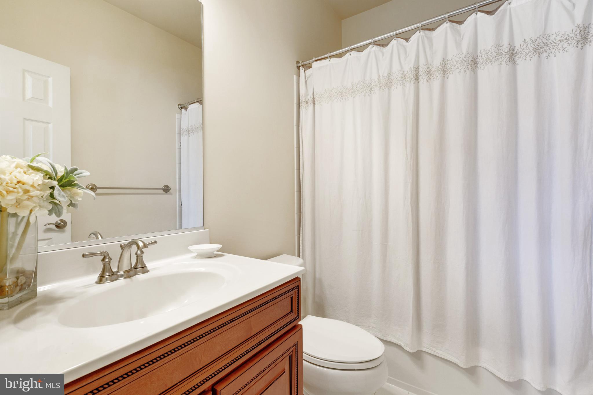 14402 Derby Ridge Road Bowie, MD 20721 - Photo 31 of 53 Bathroom