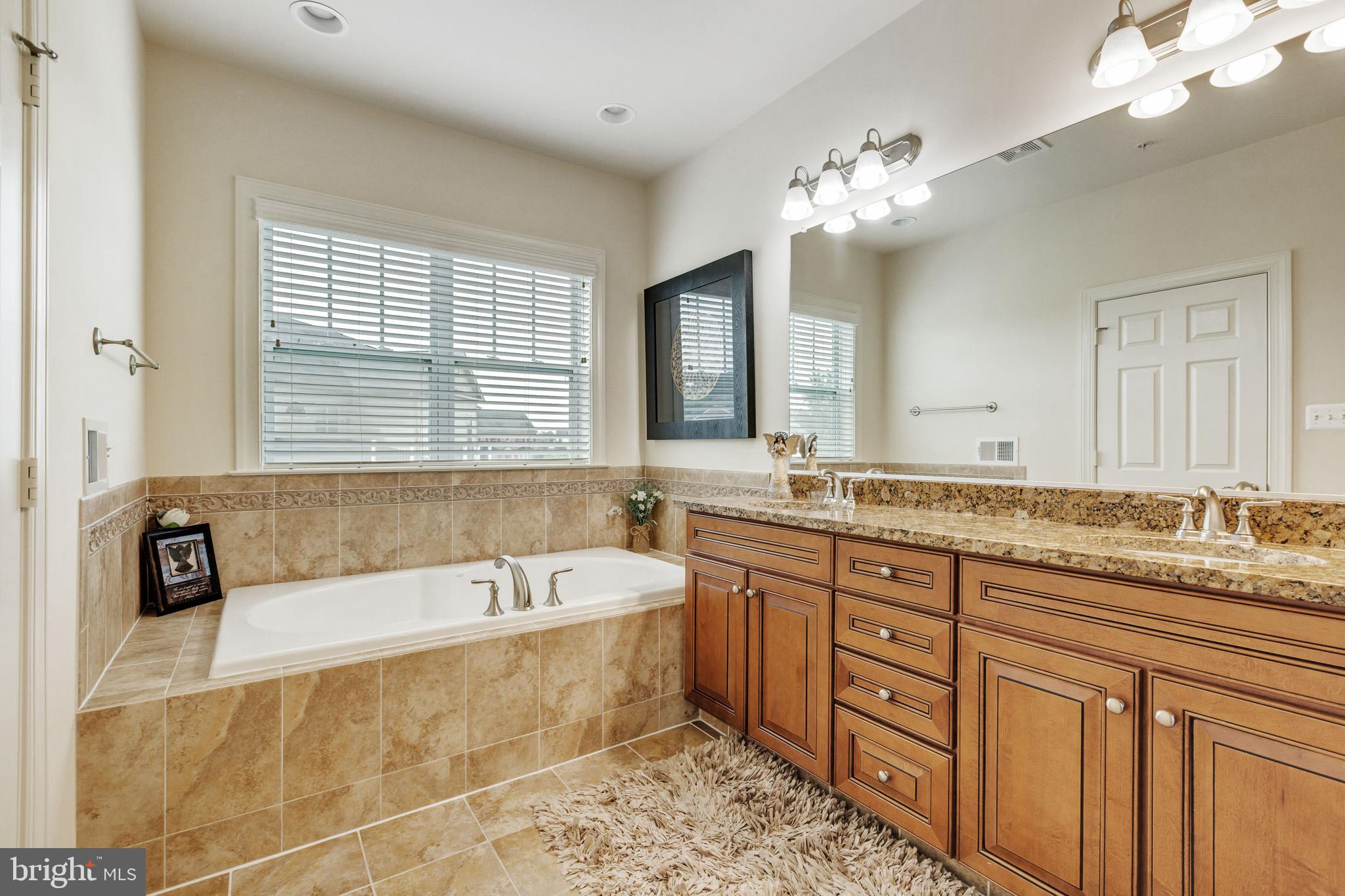 14402 Derby Ridge Road Bowie, MD 20721 - Photo 36 of 53 2nd Owners' Bathroom